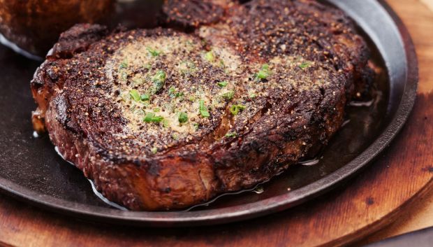 Perry's Steakhouse & Grille is offering a prime rib special and brunch cocktails for Father's Day. (Perry's Steakhouse & Grille)