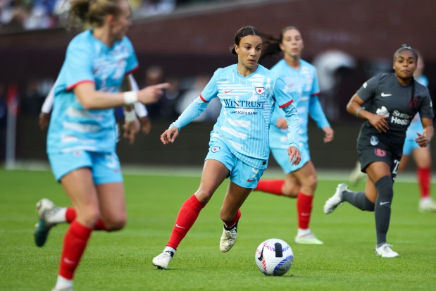 Chicago Red Stars forward Mallory Swanson (9) brings the ball up during their game against Bay FC at Wrigley Field on June 8, 2024. (Eileen T. Meslar/Chicago Tribune)